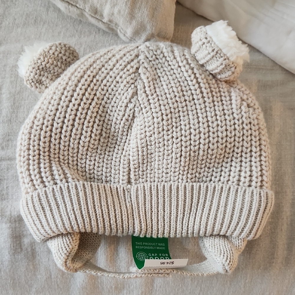 GAP Cream Knit Bear Ear Hat